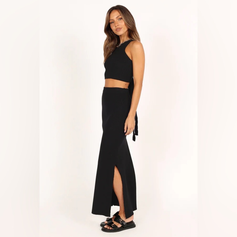 Madison Square Black Dressy Crop Top
